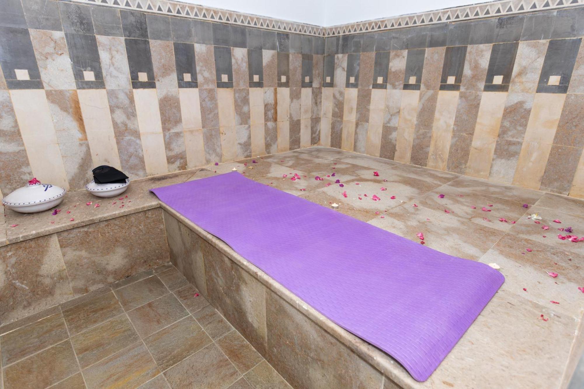 Le Petit Palais Djerba & Spa Houmt Souk  Exterior photo