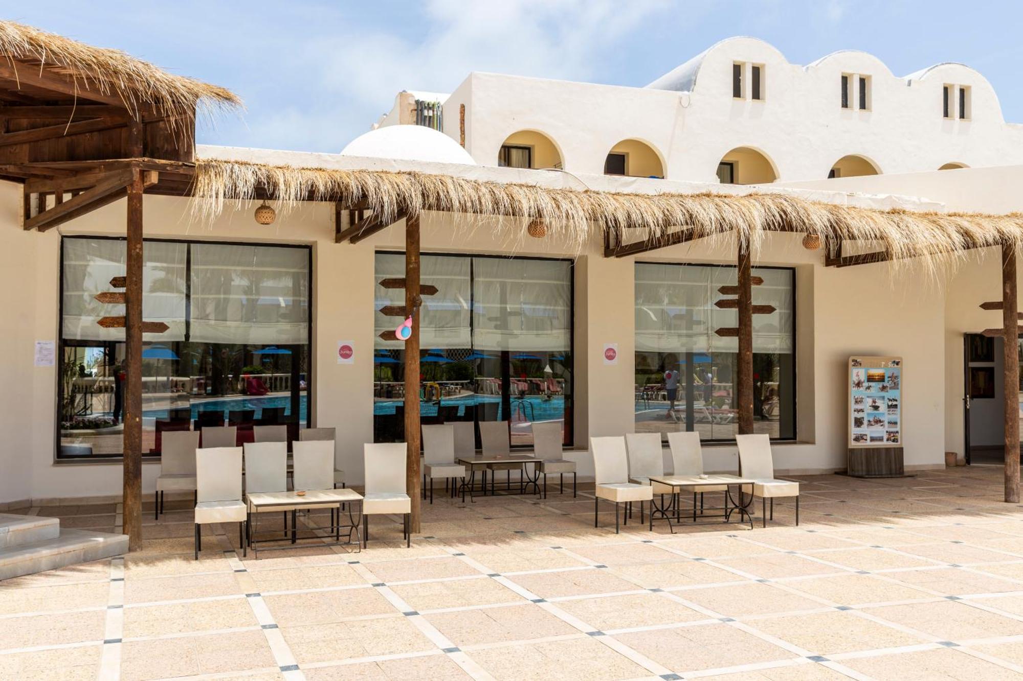 Le Petit Palais Djerba & Spa Houmt Souk  Exterior photo
