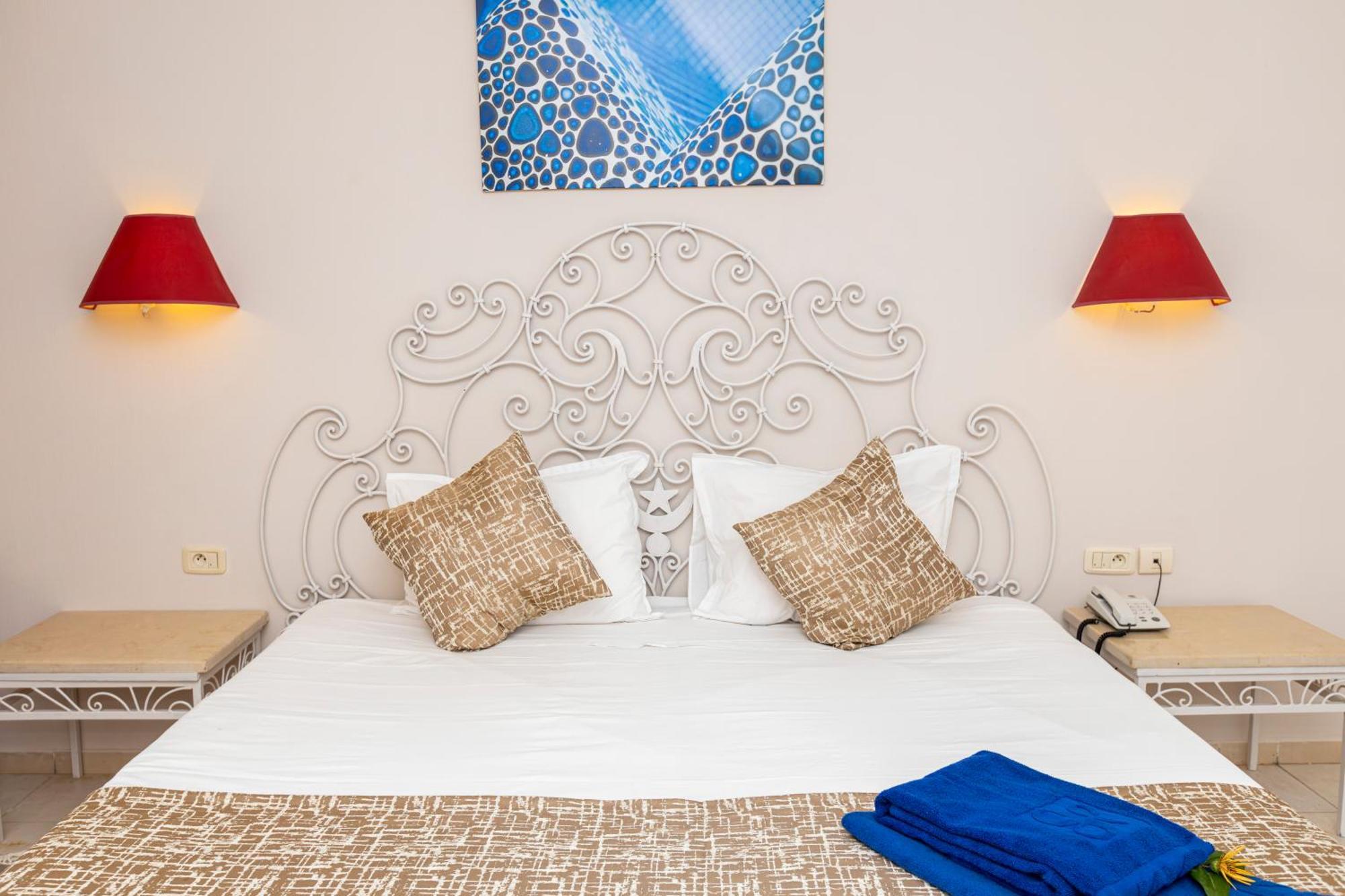 Le Petit Palais Djerba & Spa Houmt Souk  Exterior photo